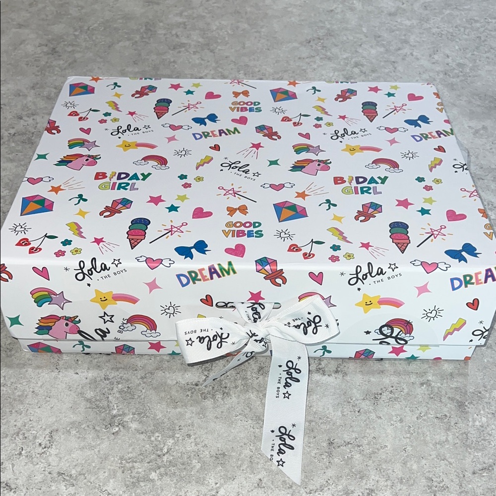 Lola + The Boys Colorful Gift Box